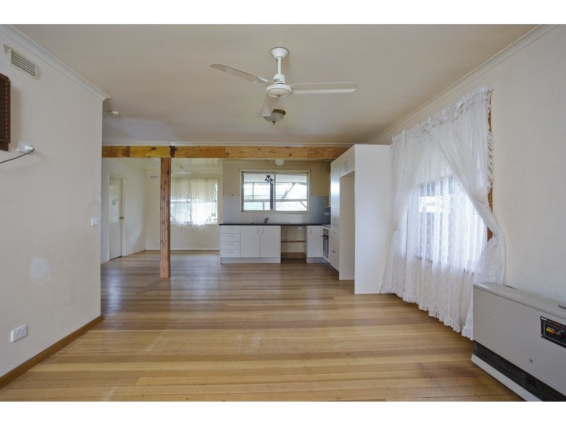 36 Derwent Drive, Long Gully VIC 3550