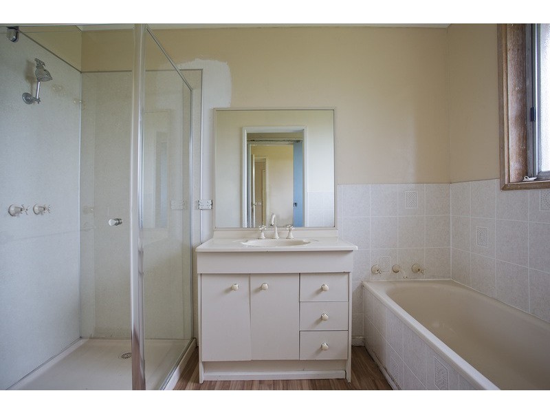 36 Derwent Drive, Long Gully VIC 3550