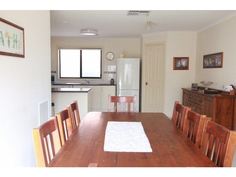 15 Clarke Street, Kennington VIC 3550