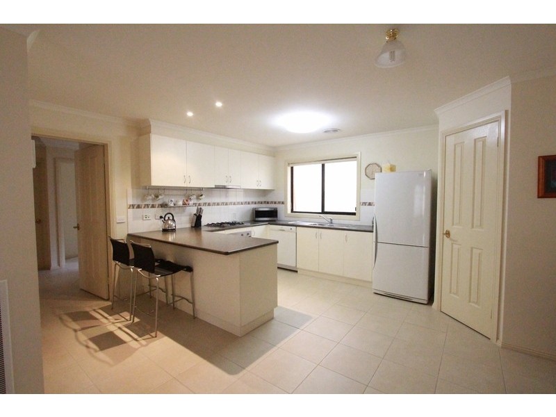 15 Clarke Street, Kennington VIC 3550