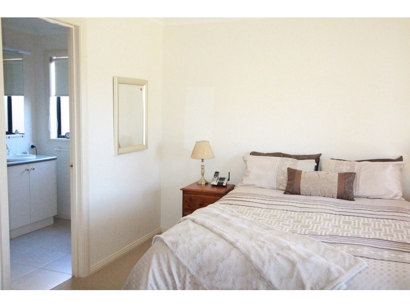 15 Clarke Street, Kennington VIC 3550