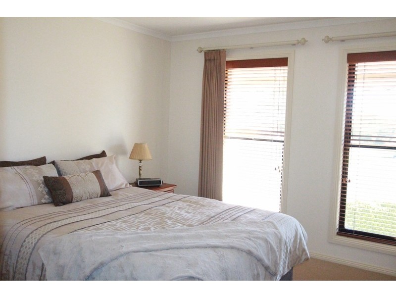 15 Clarke Street, Kennington VIC 3550