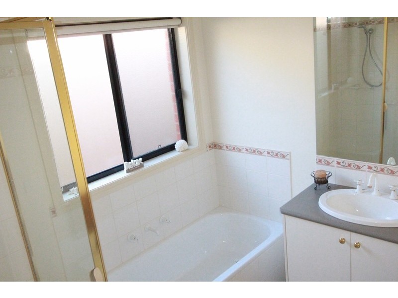 15 Clarke Street, Kennington VIC 3550