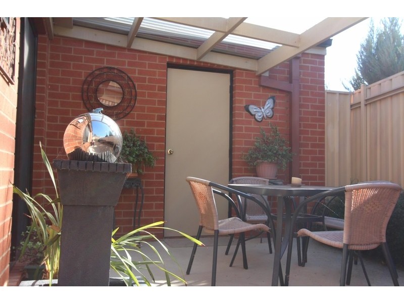 15 Clarke Street, Kennington VIC 3550