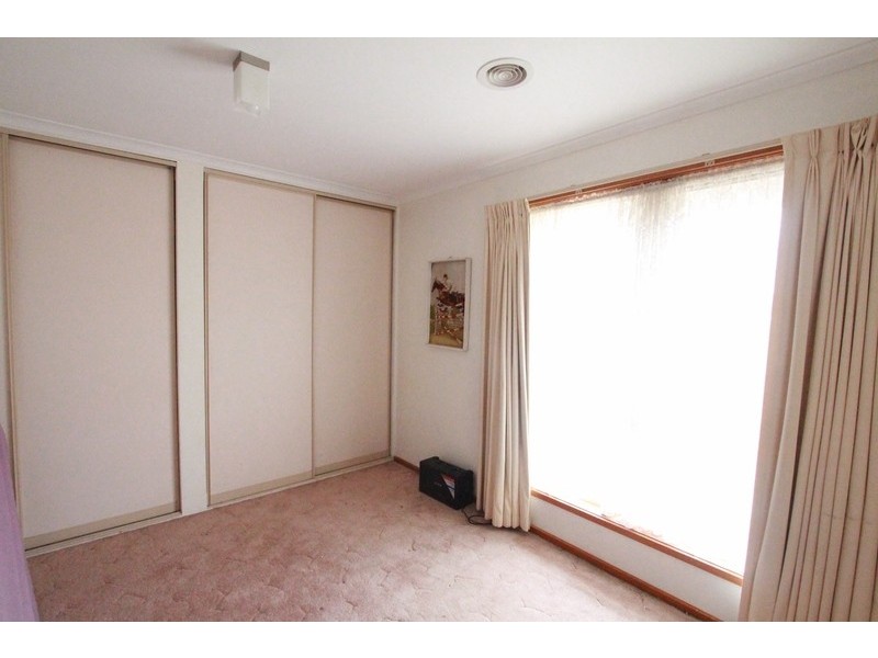 39 Powells Avenue, Strathdale VIC 3550