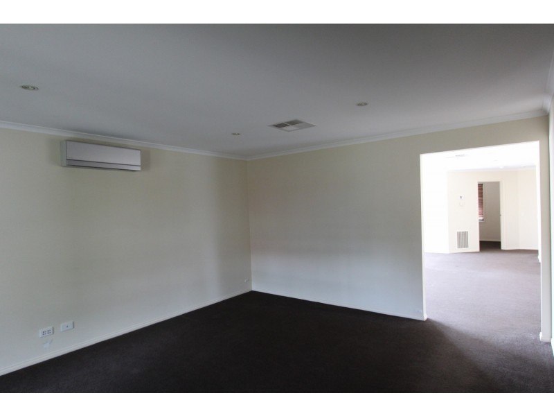 21 Verbena Terrace, Epsom VIC 3551