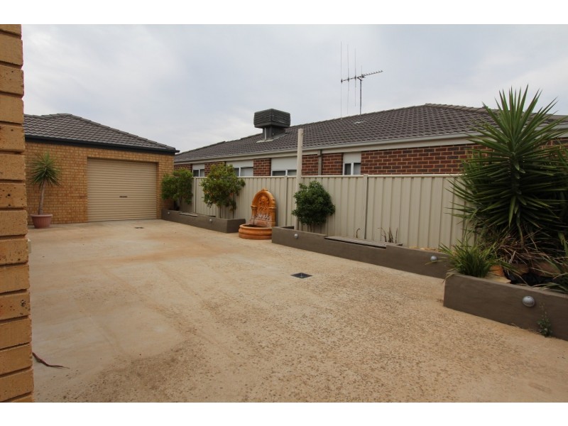 21 Verbena Terrace, Epsom VIC 3551