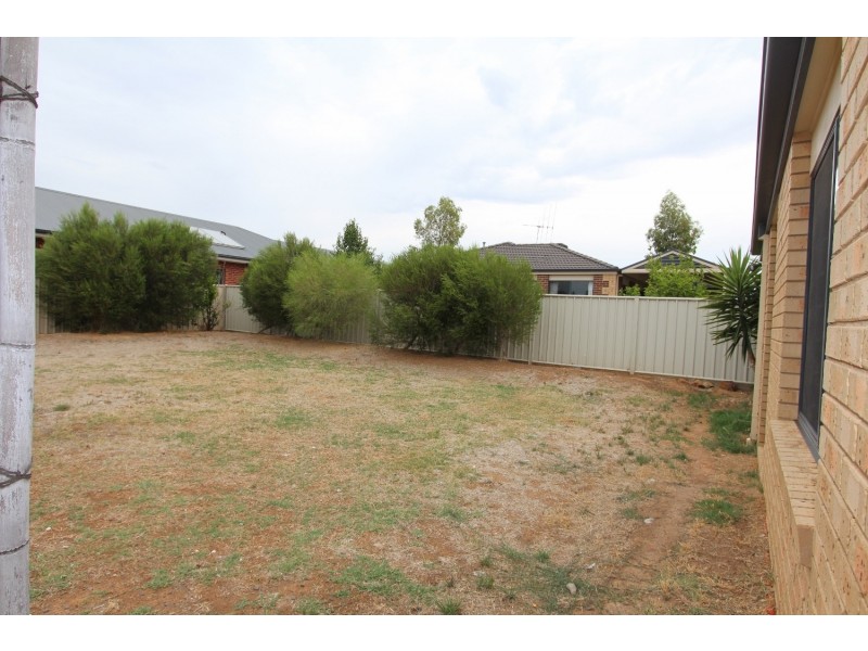 21 Verbena Terrace, Epsom VIC 3551