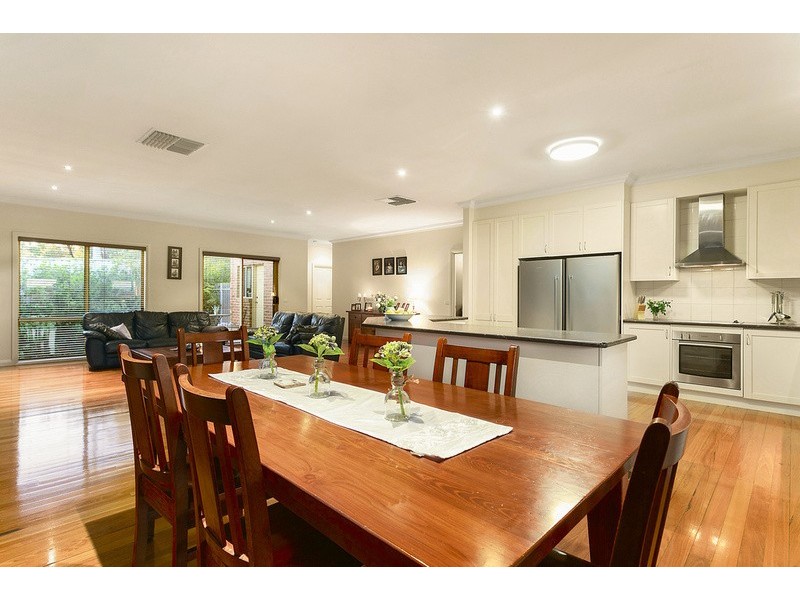 23 Gondolier Terrace, Golden Square VIC 3555
