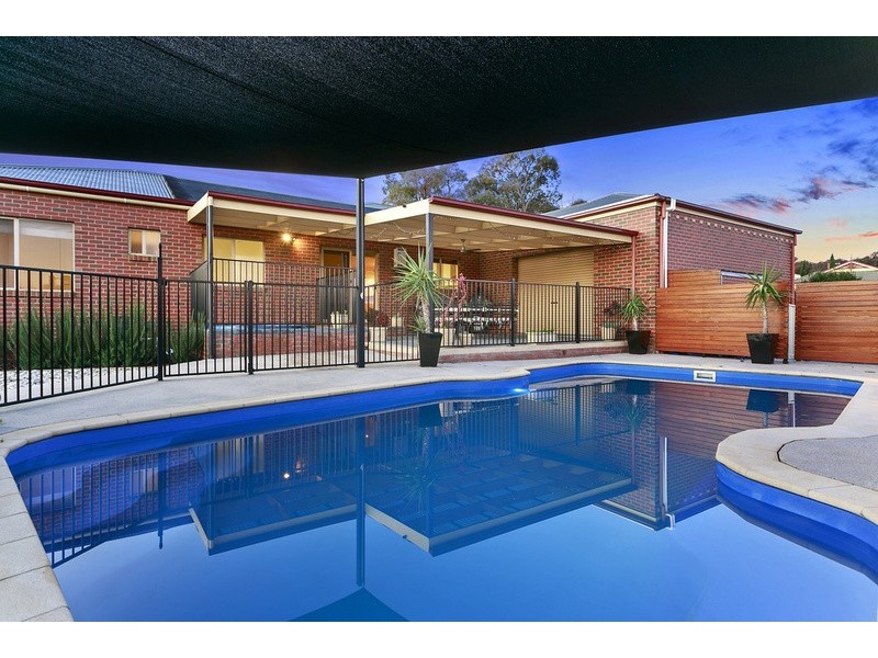 23 Gondolier Terrace, Golden Square VIC 3555