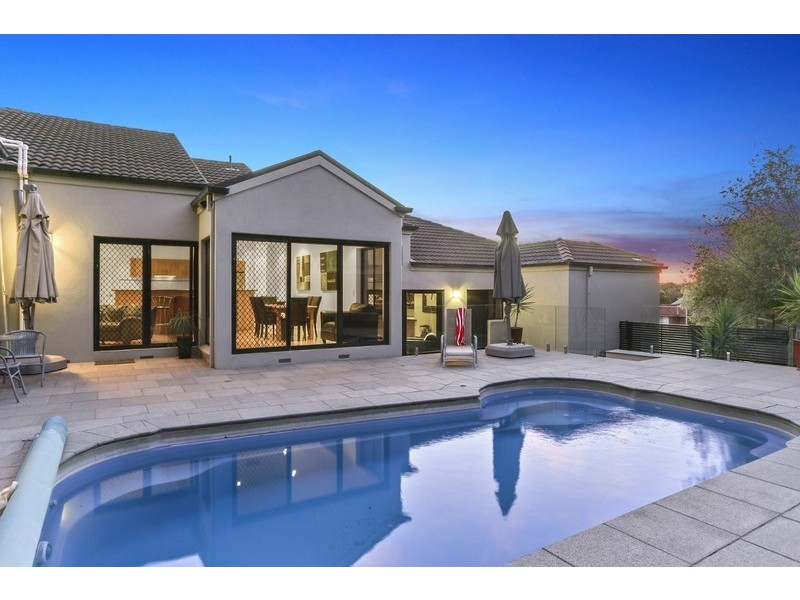 51 Broad Parade, Spring Gully VIC 3550