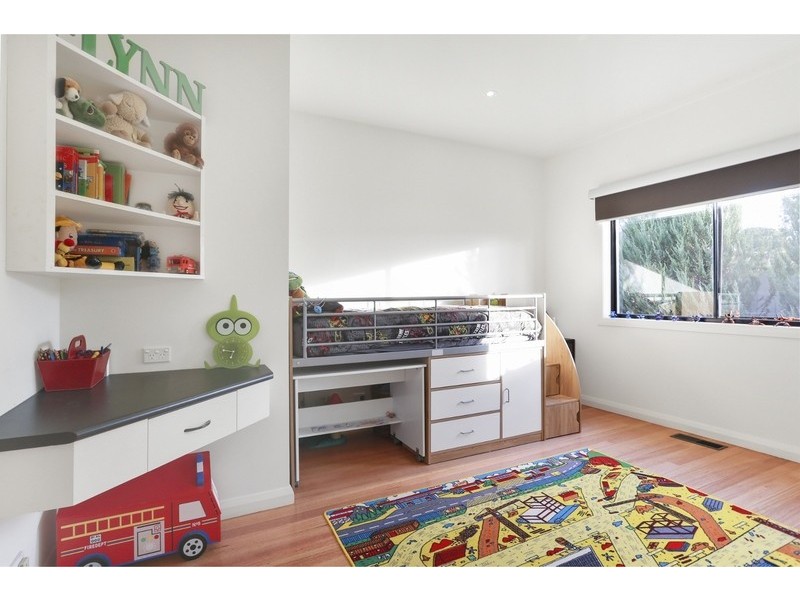 51 Broad Parade, Spring Gully VIC 3550