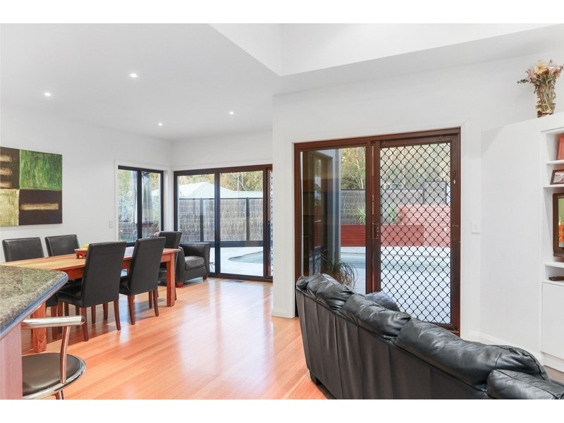 51 Broad Parade, Spring Gully VIC 3550