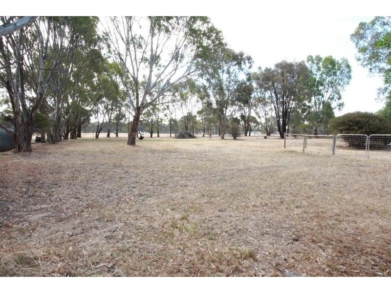 320 Guys Hill Road, Strathfieldsaye VIC 3551