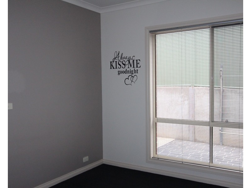 8/30 Race Street, Flora Hill VIC 3550