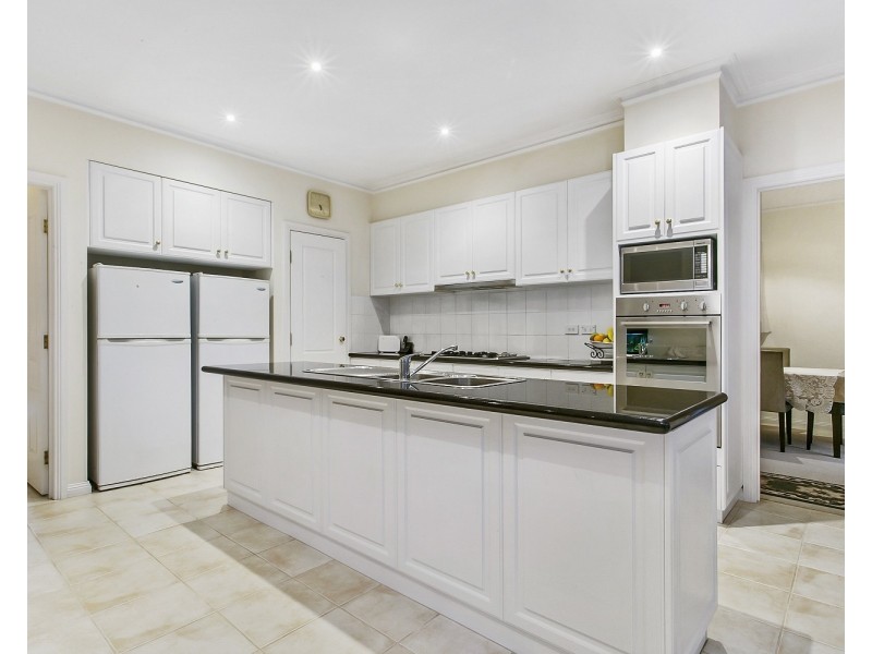 20 Weatherby Drive, Strathdale VIC 3550