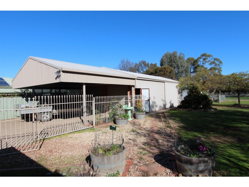 26 Tyler Street, Goornong VIC 3557