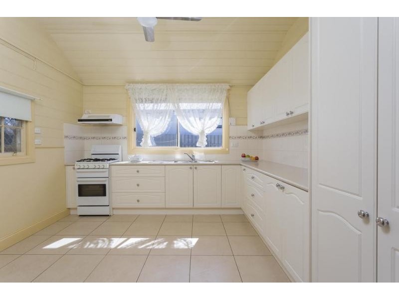 3 Bailey Street, California Gully VIC 3556