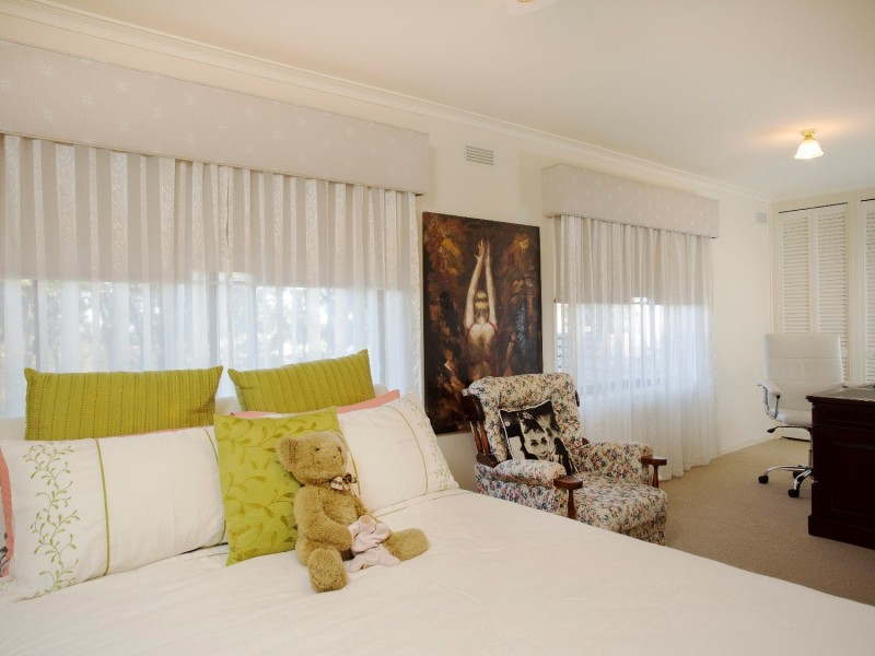 5 McKay Court, Strathdale VIC 3550