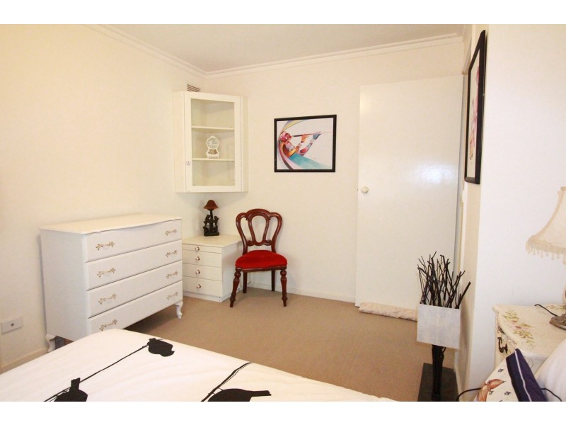 5 McKay Court, Strathdale VIC 3550