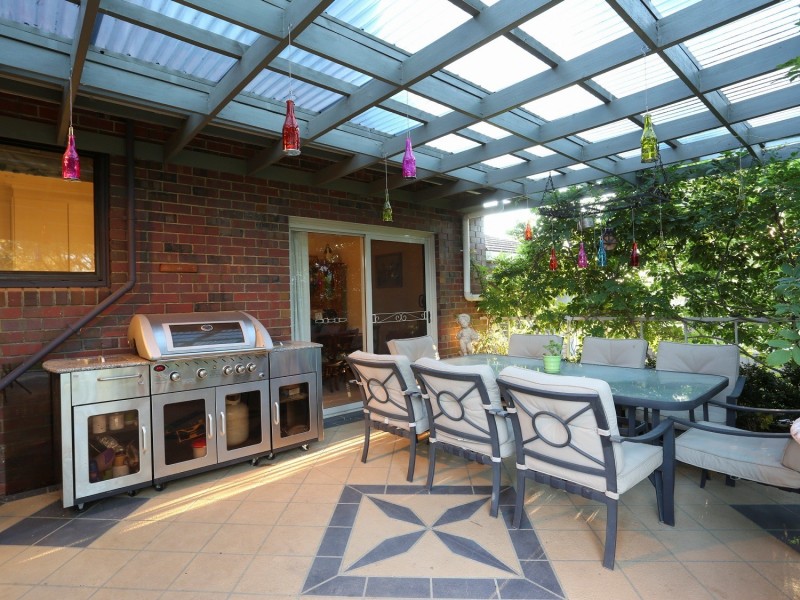 5 McKay Court, Strathdale VIC 3550