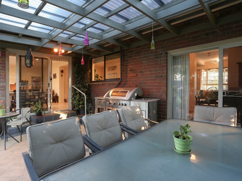 5 McKay Court, Strathdale VIC 3550