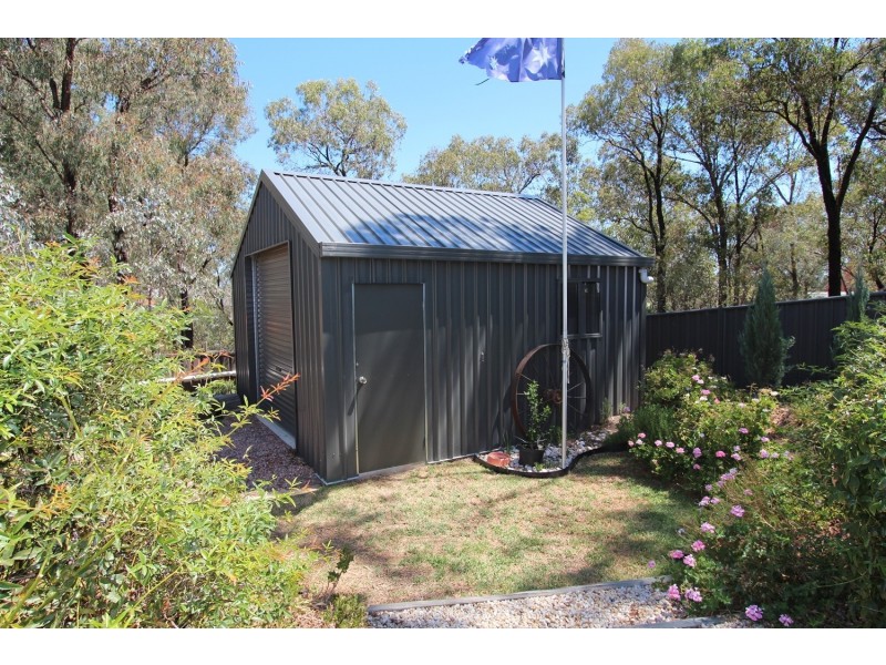 5 McKay Court, Strathdale VIC 3550