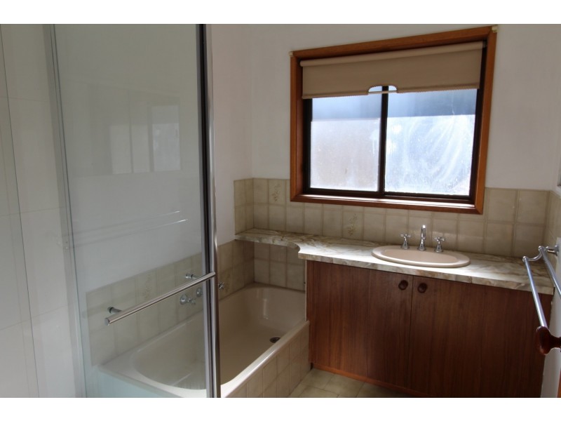 4/29 Glencoe Street, Kennington VIC 3550