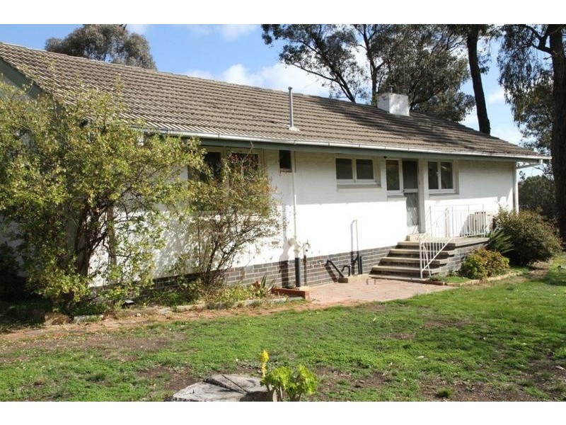 33 Harkness Street, Quarry Hill VIC 3550