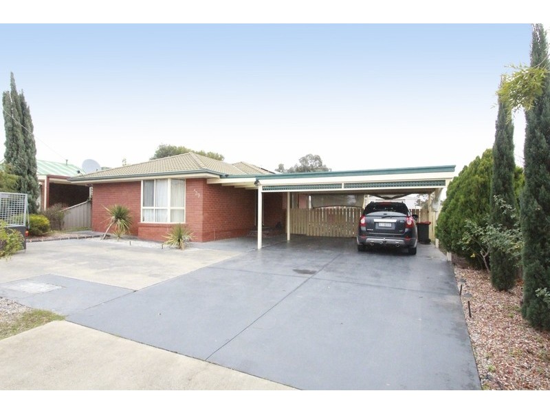 39 Powells Avenue, Strathdale VIC 3550