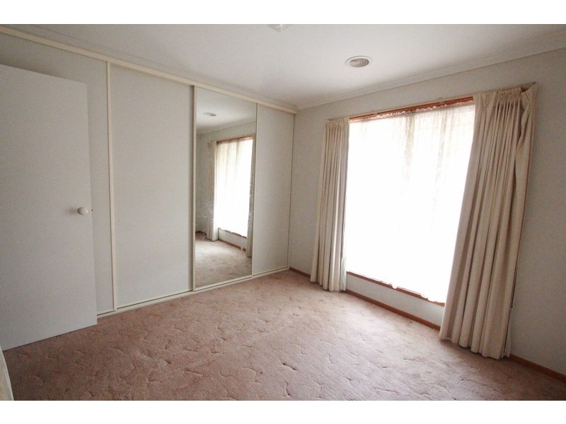 39 Powells Avenue, Strathdale VIC 3550