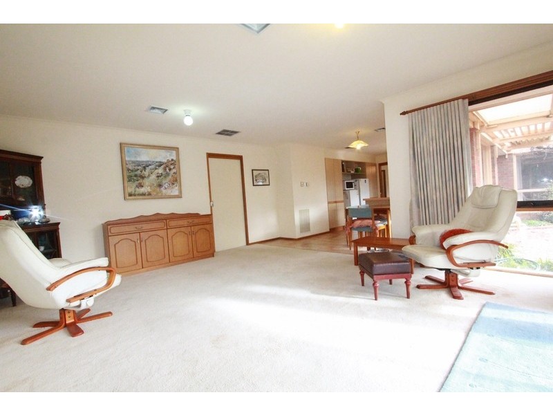 9 Tenzing Court, Strathdale VIC 3550