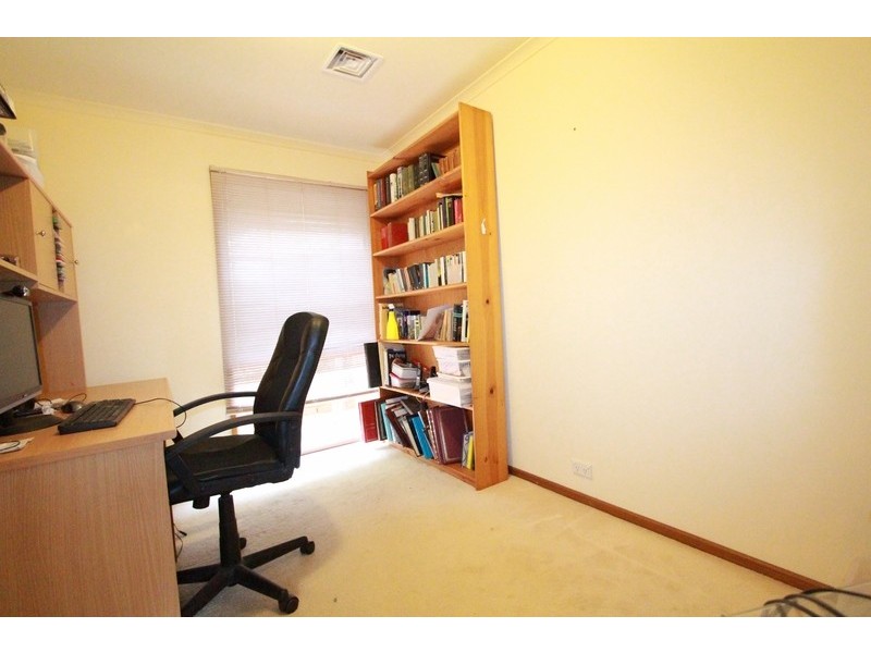 9 Tenzing Court, Strathdale VIC 3550