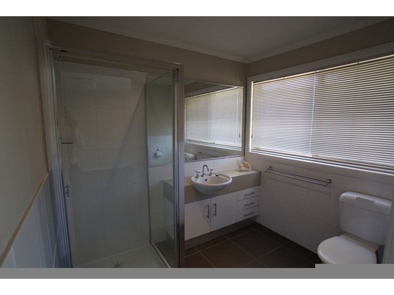 4 Wisteria Court, Quarry Hill VIC 3550