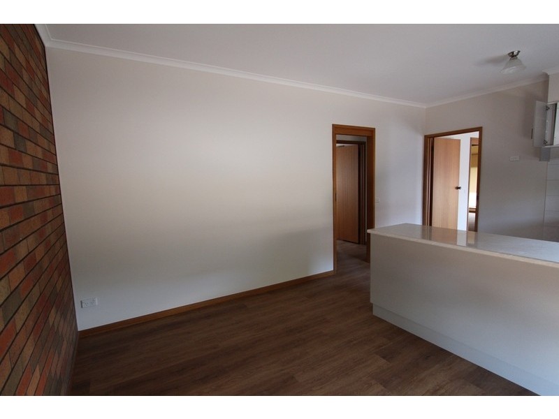 1/115A Neale Street, Flora Hill VIC 3550