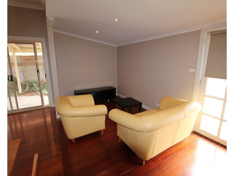 206 Neale Street, Flora Hill VIC 3550