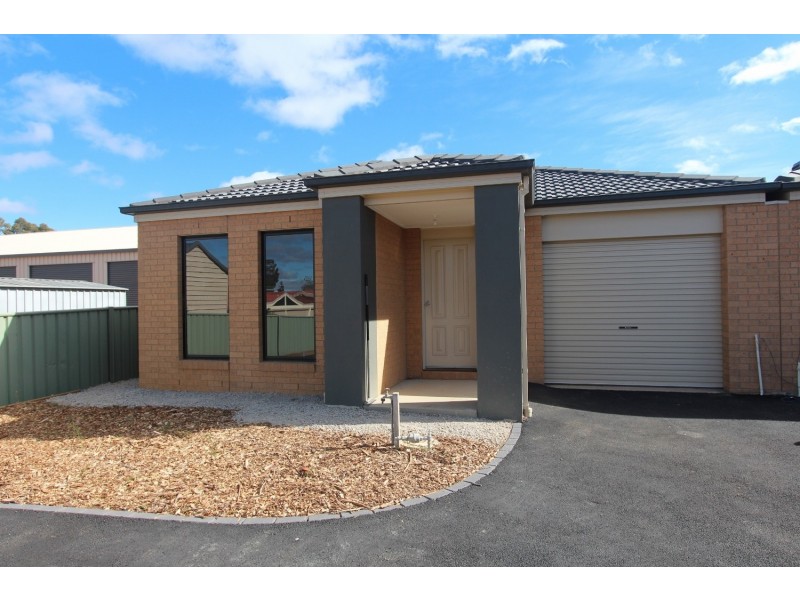 2/39a Orlando Street, Eaglehawk VIC 3556