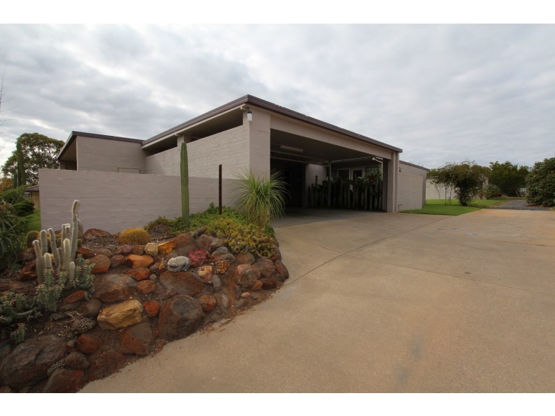 31 Dowding Street, California Gully VIC 3556