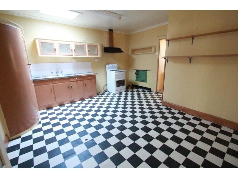 37 Eaglehawk Road, Bendigo VIC 3550