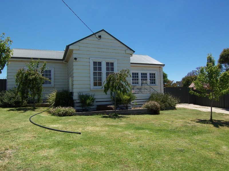 14 Walker Street, Long Gully VIC 3550