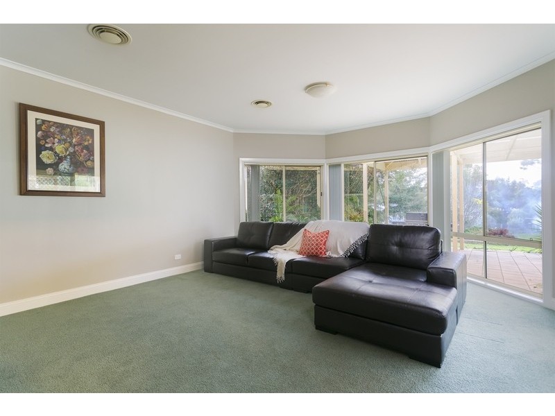 12 Timbertop Rise, Maiden Gully VIC 3551