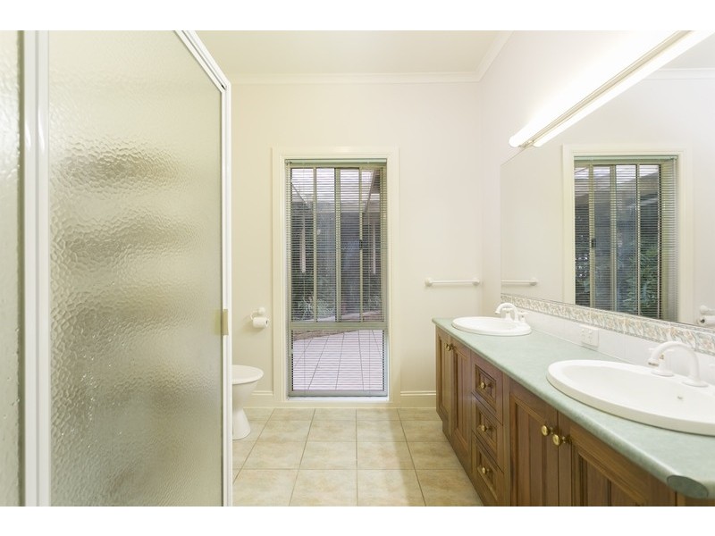12 Timbertop Rise, Maiden Gully VIC 3551