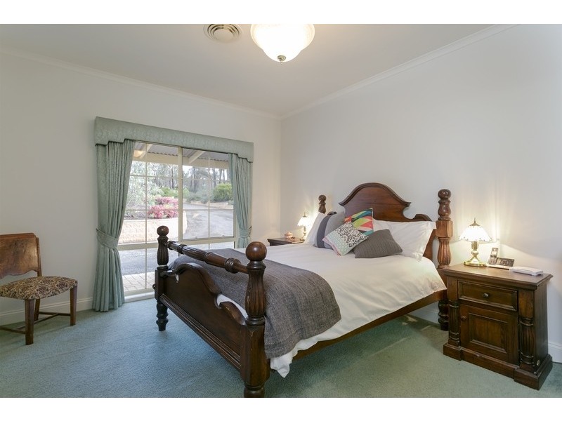 12 Timbertop Rise, Maiden Gully VIC 3551