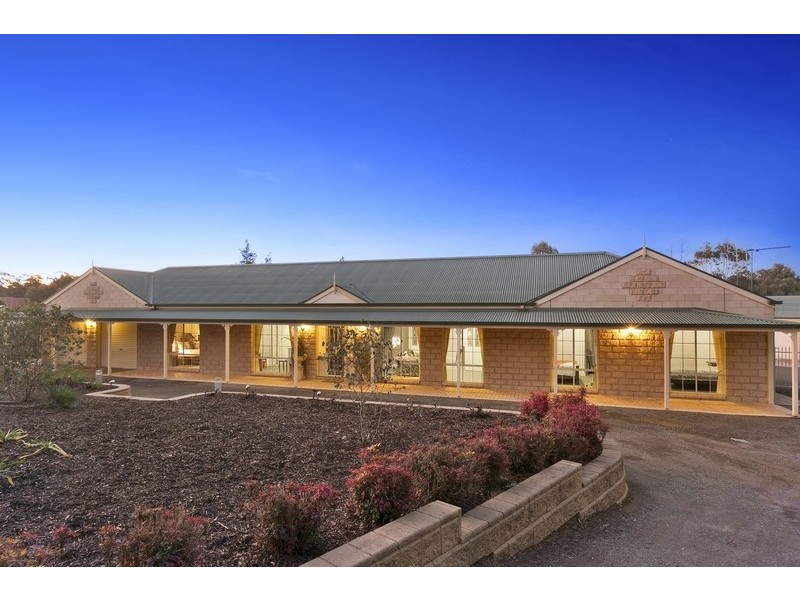 12 Timbertop Rise, Maiden Gully VIC 3551