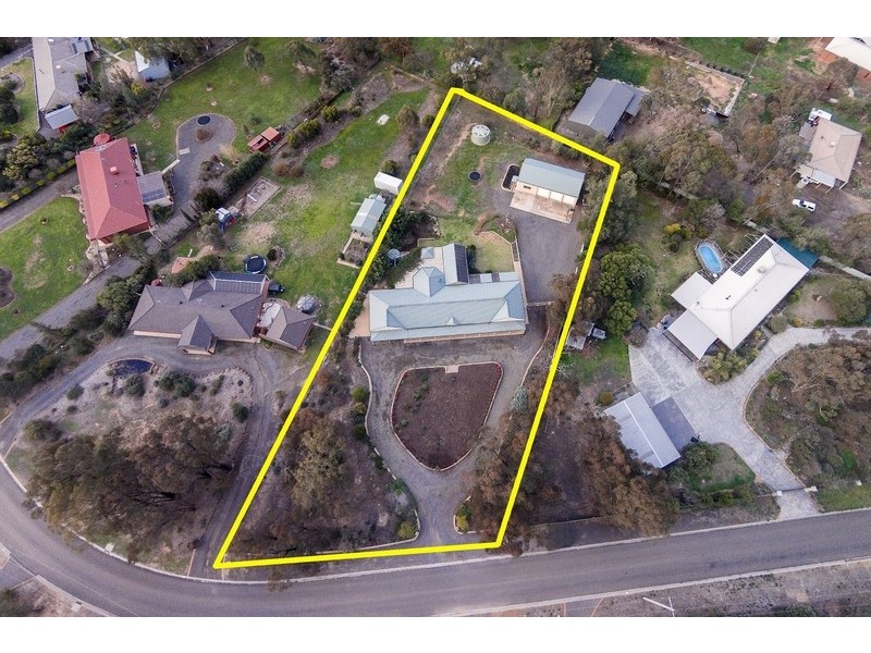 12 Timbertop Rise, Maiden Gully VIC 3551