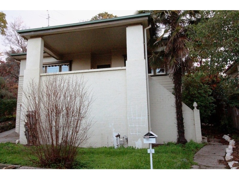 6 Echuca Street, Quarry Hill VIC 3550