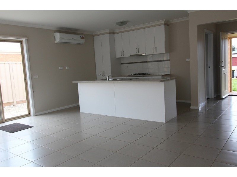 1/33 Kennewell Street, White Hills VIC 3550