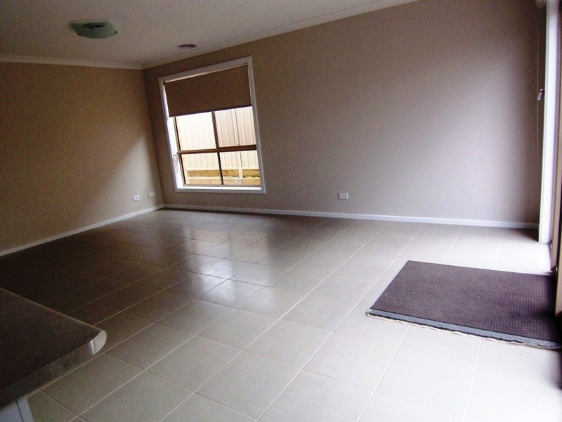 1/33 Kennewell Street, White Hills VIC 3550