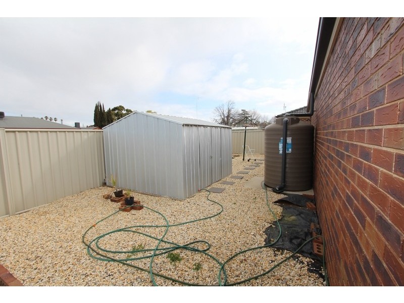 8 Howe Court, Epsom VIC 3551