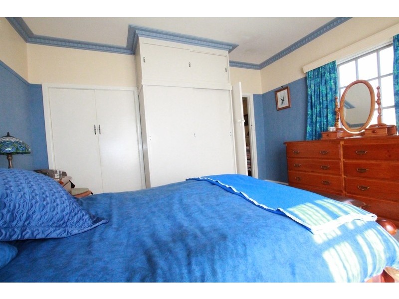 22 Nish Street, Flora Hill VIC 3550